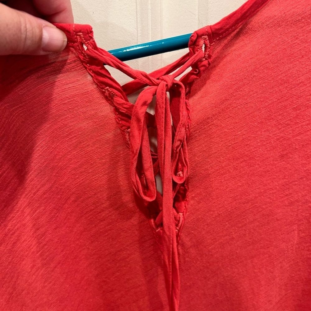 t.la Anthropologie Womens Lace Up Back Pocket Tee Coral Pink Slub Knit Small - Picture 3 of 6